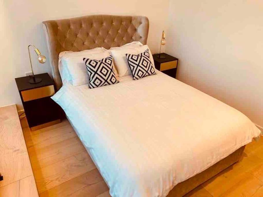 Large 3 Bed 3 Bathrooms Penthouse With Terrace And City Views In Londýn Exteriér fotografie